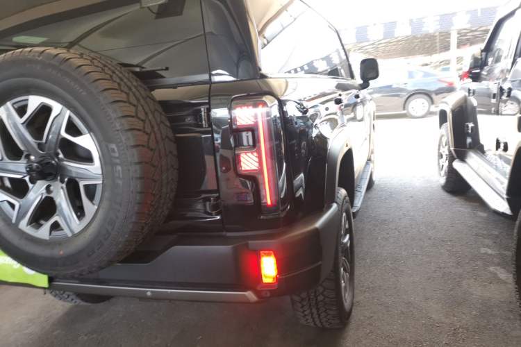 Used BAIC Off-Road BJ40 2024 2.0T All-New Blade Hero Edition Climber Right Rear Taillight