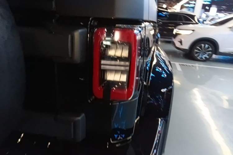 Used BAIC Off-Road BJ40 2024 2.0T Urban Hunter Honor Edition Right Rear Taillight
