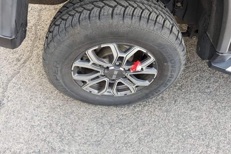 Used BAIC Off-Road BJ40 2024 2.0T Urban Hunter Honor Edition Right Rear Wheel Hub