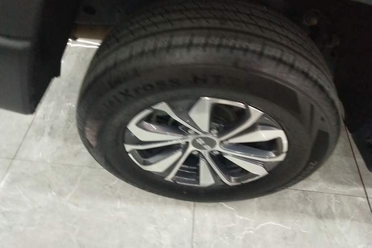 Used BAIC Off-Road BJ40 2024 2.0T All-New Urban Hunter Edition Ultimate Version Right Rear Wheel Hub