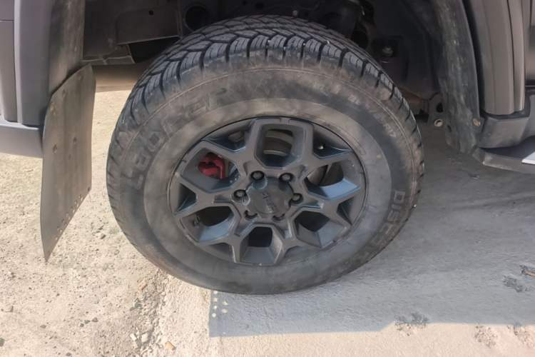 Used BAIC Off-Road BJ40 2024 2.0D Blade Hero Glory Edition Right Rear Wheel Hub