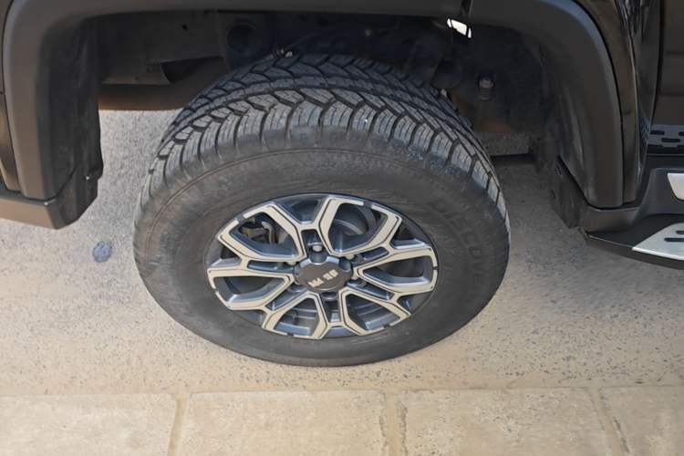Used BAIC Off-Road BJ40 2024 2.0T Urban Hunter Honor Edition Right Rear Wheel Hub