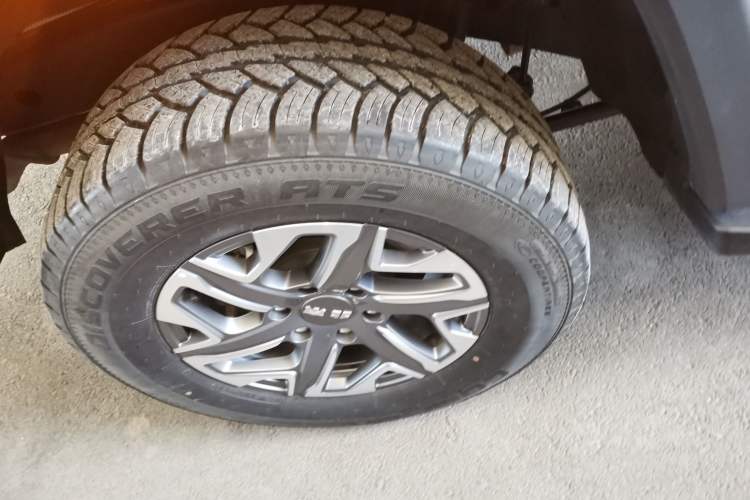 Used BAIC Off-Road BJ40 2024 2.0T All-New Blade Hero Edition Climber Right Rear Wheel Hub