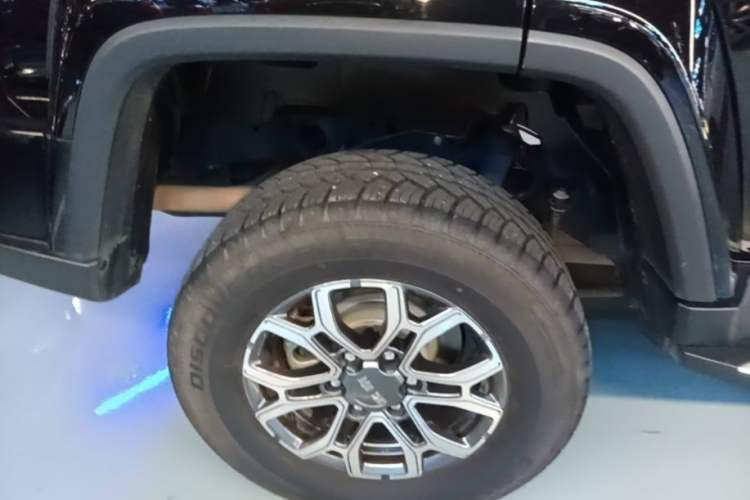 Used BAIC Off-Road BJ40 2024 2.0T Urban Hunter Honor Edition Right Rear Wheel Hub