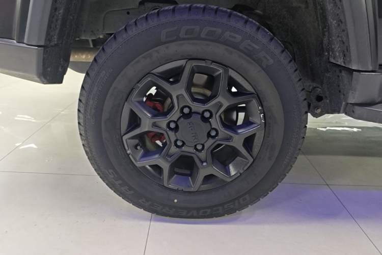 Used BAIC Off-Road BJ40 2024 2.0D Blade Hero Glory Edition Right Rear Wheel Hub