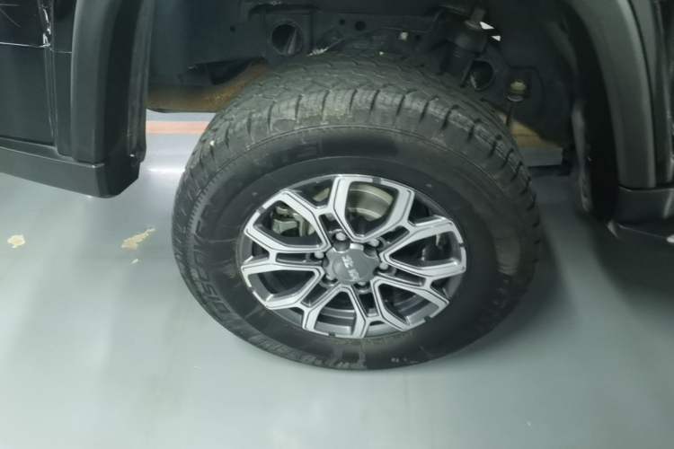 Used BAIC Off-Road BJ40 2024 2.0T Urban Hunter Honor Edition Right Rear Wheel Hub
