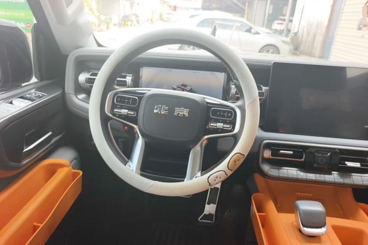 Used BAIC Off-Road BJ40 2024 2.0T All-New Urban Hunter Edition Pioneer Type Steering Wheel