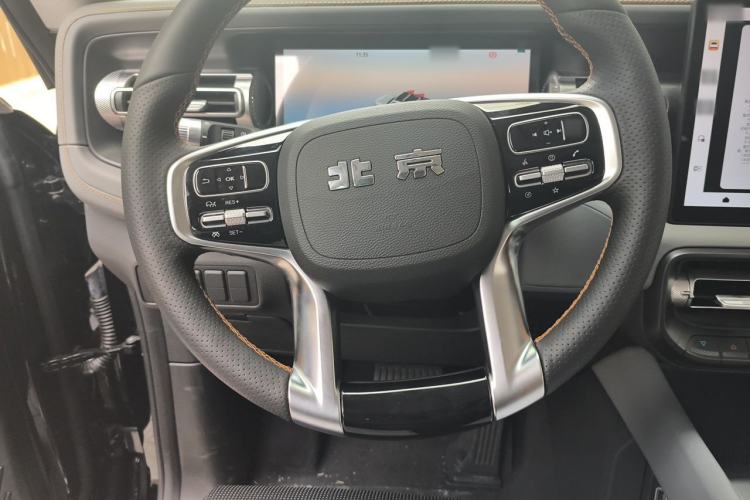 Used BAIC Off-Road BJ40 2024 2.0T All-New Blade Hero Edition Climber Steering Wheel