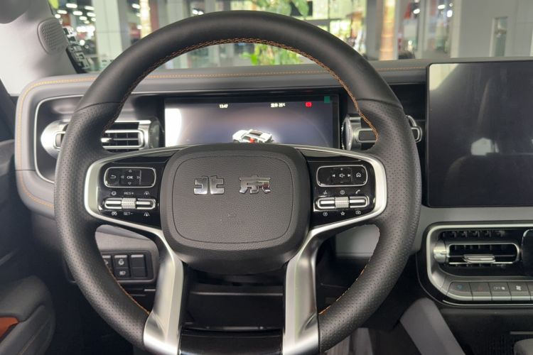 Used BAIC Off-Road BJ40 2024 2.0T All-New Urban Hunter Edition Chivalrous Style Steering Wheel