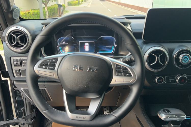 Used BAIC Off-Road BJ40 2024 2.0T Urban Hunter Honor Edition Steering Wheel