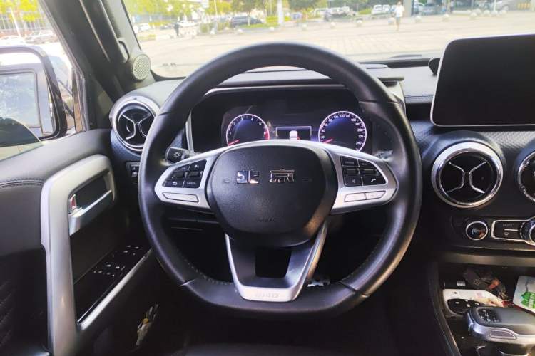 Used BAIC Off-Road BJ40 2024 2.0T Urban Hunter Honor Edition Steering Wheel