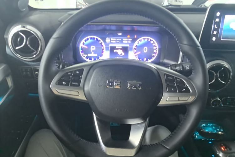Used BAIC Off-Road BJ40 2024 2.0T Urban Hunter Honor Edition Steering Wheel