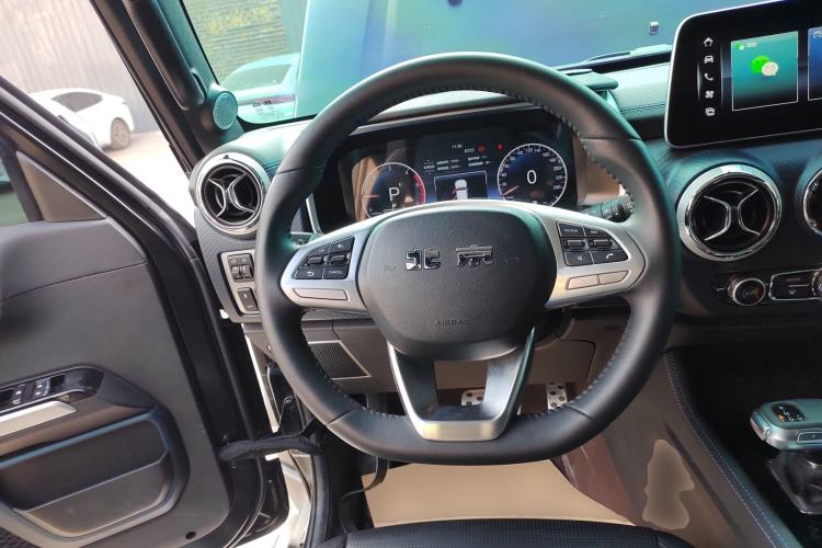 Used BAIC Off-Road BJ40 2024 2.0D Blade Hero Glory Edition Steering Wheel