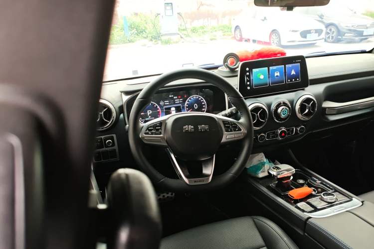 Used BAIC Off-Road BJ40 2024 2.0T Urban Hunter Honor Edition Steering Wheel