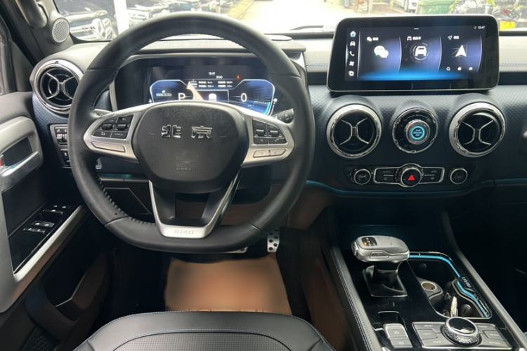 Used BAIC Off-Road BJ40 2024 2.0T Urban Hunter Honor Edition Steering Wheel