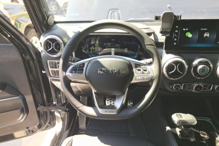 Used BAIC Off-Road BJ40 2024 2.0T Urban Hunter Honor Edition Steering Wheel