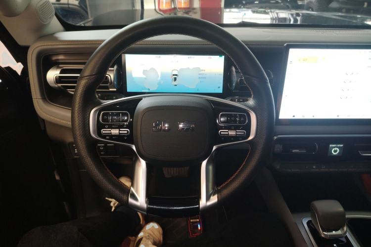 Used BAIC Off-Road BJ40 2024 2.0T All-New Urban Hunter Edition Chivalrous Style Steering Wheel