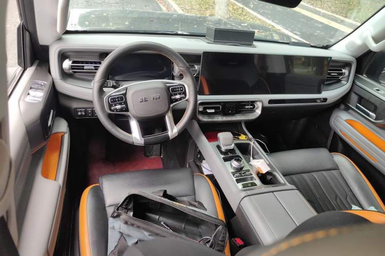 Used BAIC Off-Road BJ40 2024 2.0T All-New Urban Hunter Edition Chivalrous Style Steering Wheel