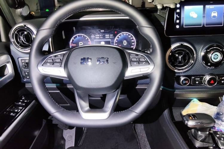 Used BAIC Off-Road BJ40 2024 2.0T Urban Hunter Honor Edition Steering Wheel