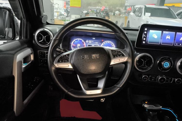 Used BAIC Off-Road BJ40 2024 2.0D Blade Hero Glory Edition Steering Wheel