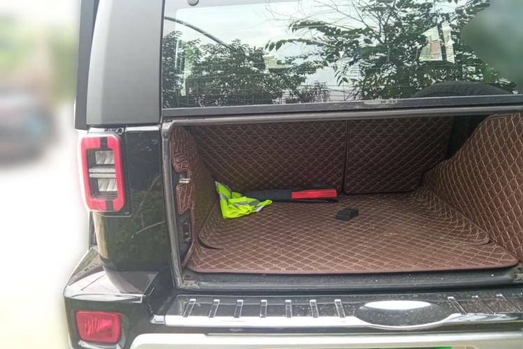 Used BAIC Off-Road BJ40 2024 2.0T Urban Hunter Honor Edition Trunk