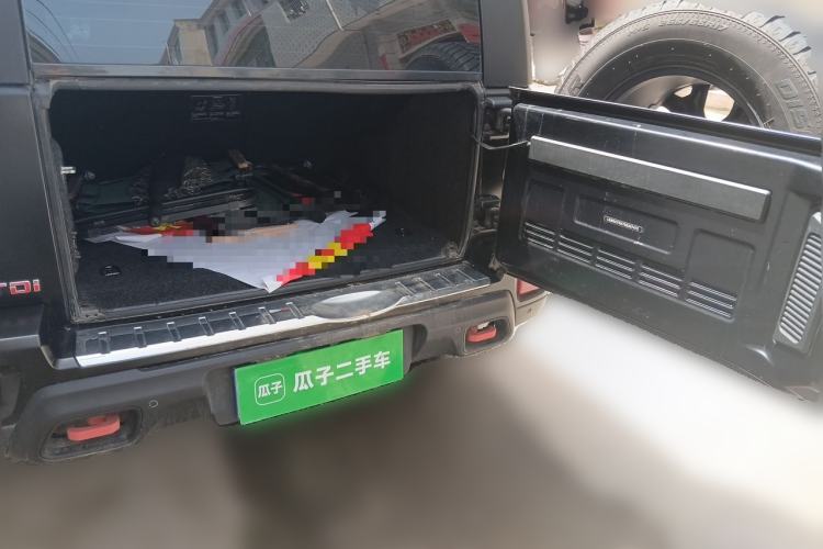 Used BAIC Off-Road BJ40 2024 2.0D Blade Hero Glory Edition Trunk
