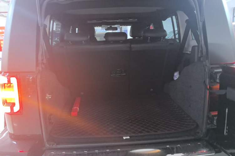 Used BAIC Off-Road BJ40 2024 2.0T Urban Hunter Honor Edition Trunk