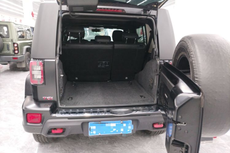 Used BAIC Off-Road BJ40 2024 2.0D Blade Hero Glory Edition Trunk