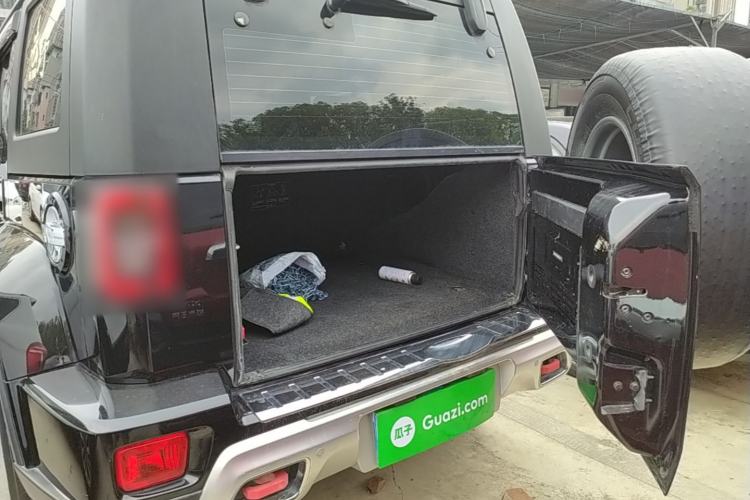 Used BAIC Off-Road BJ40 2024 2.0T Urban Hunter Honor Edition Trunk