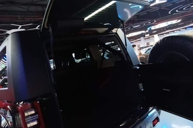 Used BAIC Off-Road BJ40 2024 2.0T Urban Hunter Honor Edition Trunk