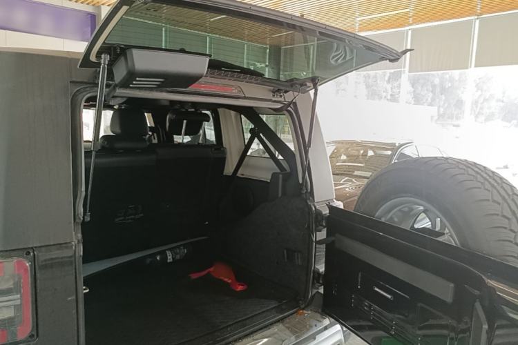 Used BAIC Off-Road BJ40 2024 2.0T Urban Hunter Honor Edition Trunk