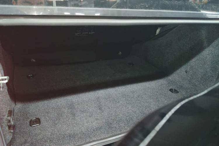 Used BAIC Off-Road BJ40 2024 2.0T Urban Hunter Honor Edition Trunk