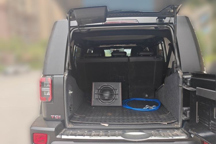Used BAIC Off-Road BJ40 2024 2.0D Blade Hero Glory Edition Trunk
