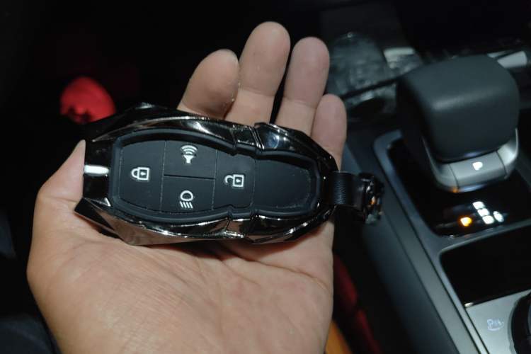 Used BAIC Off-Road BJ40 2024 2.0T All-New Urban Hunter Edition Chivalrous Style Vehicle Key