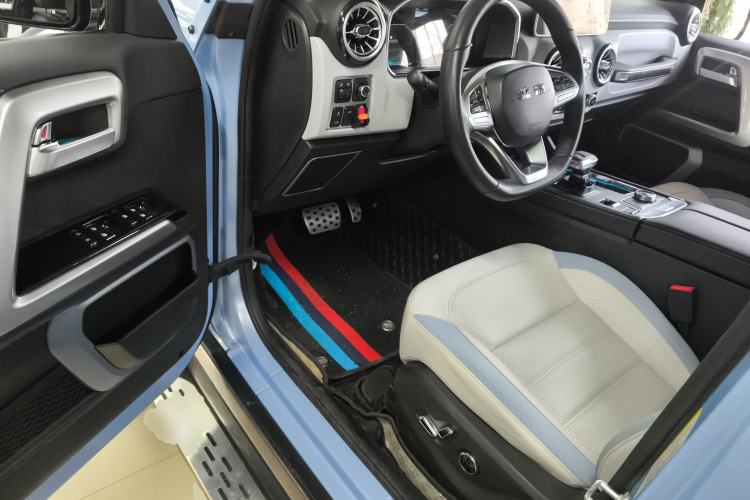 Used BAIC Off-Road BJ40 2024 2.0D Blade Hero Glory Edition Driver Seat