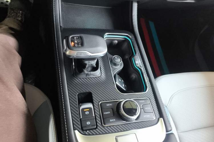 Used BAIC Off-Road BJ40 2024 2.0D Blade Hero Glory Edition Gear Lever