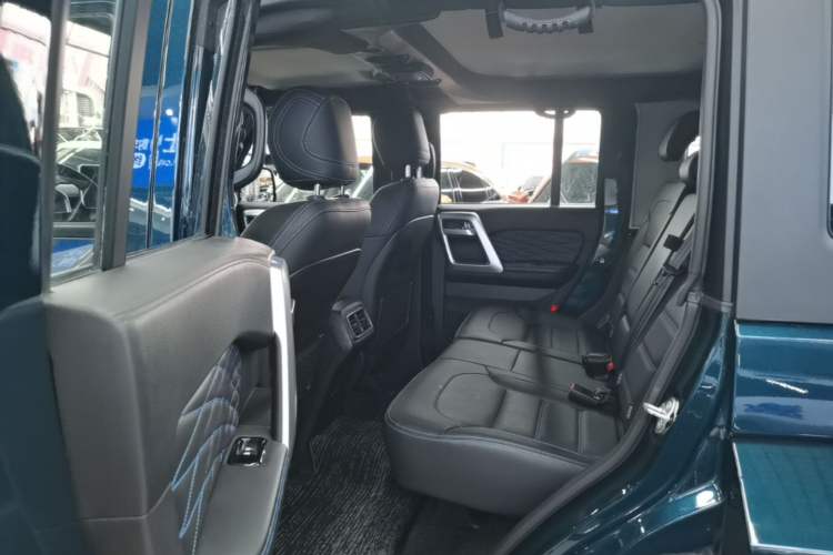 Used BAIC Off-Road BJ40 2024 2.0T Urban Hunter Honor Edition Left Rear Seat