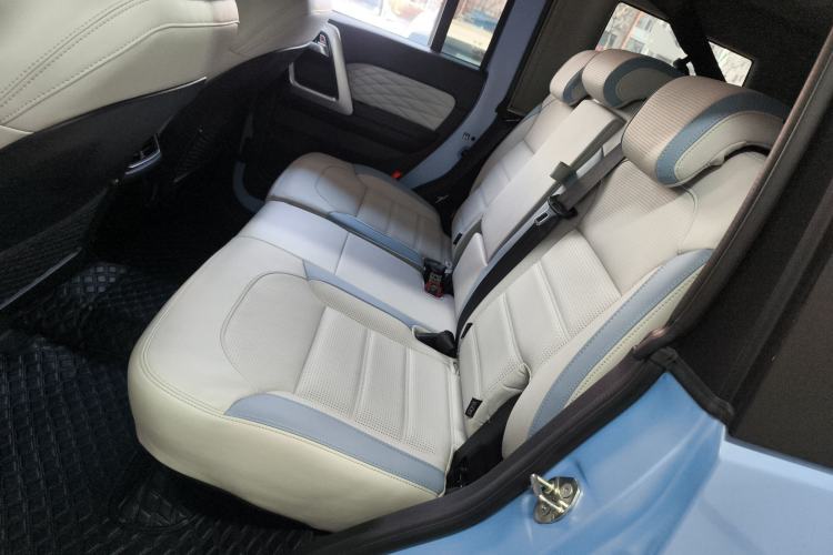 Used BAIC Off-Road BJ40 2024 2.0D Blade Hero Glory Edition Left Rear Seat