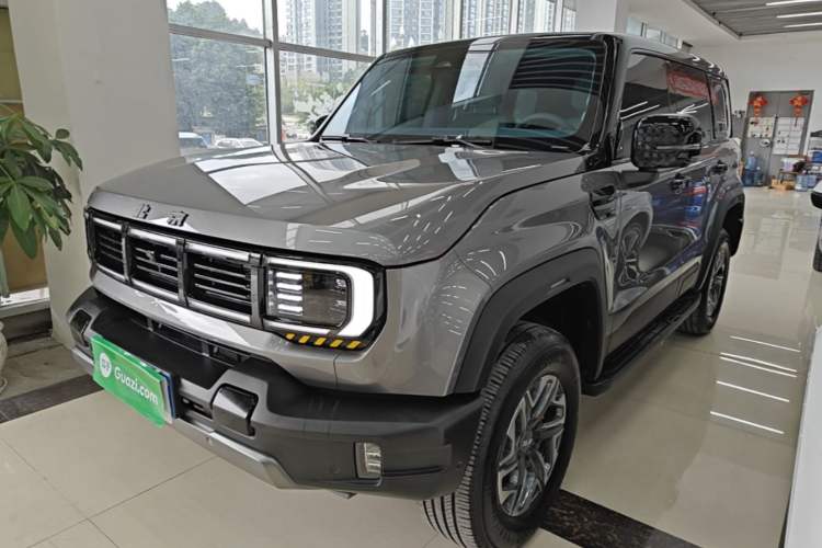 BAIC Off-Road BJ40 2024 2.0T All-New Urban Hunter Edition Chivalrous Style