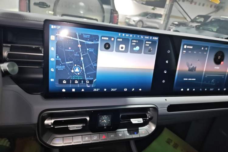 Used BAIC Off-Road BJ40 2024 2.0T All-New Urban Hunter Edition Ultimate Version Audio And AC Panel