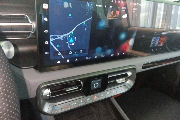 Used BAIC Off-Road BJ40 2024 2.0T All-New Urban Hunter Edition Ultimate Version Audio And AC Panel
