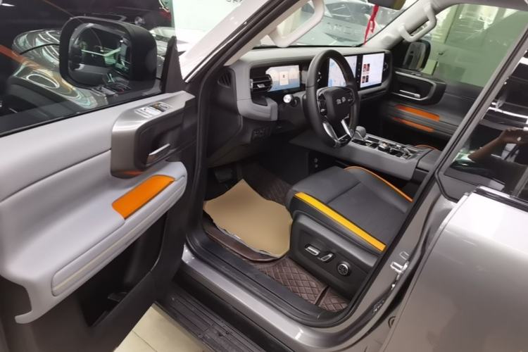 Used BAIC Off-Road BJ40 2024 2.0T All-New Urban Hunter Edition Pioneer Type Driver Seat