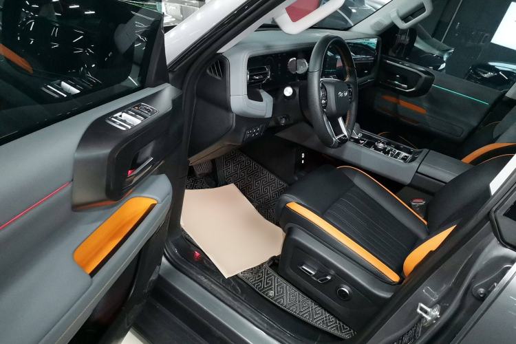 Used BAIC Off-Road BJ40 2024 2.0T All-New Urban Hunter Edition Ultimate Version Driver Seat