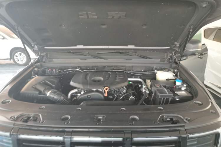 Used BAIC Off-Road BJ40 2024 2.0T All-New Urban Hunter Edition Pioneer Type Engine Bay