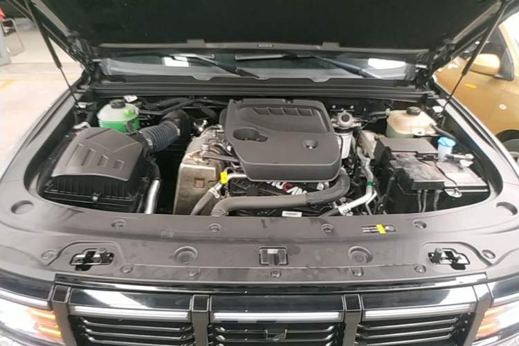 Used BAIC Off-Road BJ40 2024 2.0D All-New Blade Hero Crosser Engine Bay