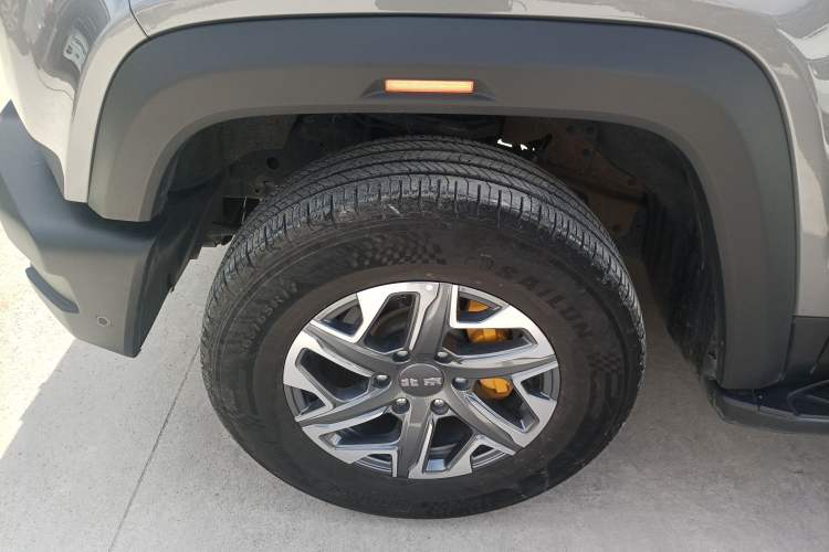 Used BAIC Off-Road BJ40 2024 2.0T All-New Urban Hunter Edition Chivalrous Style Exterior 7