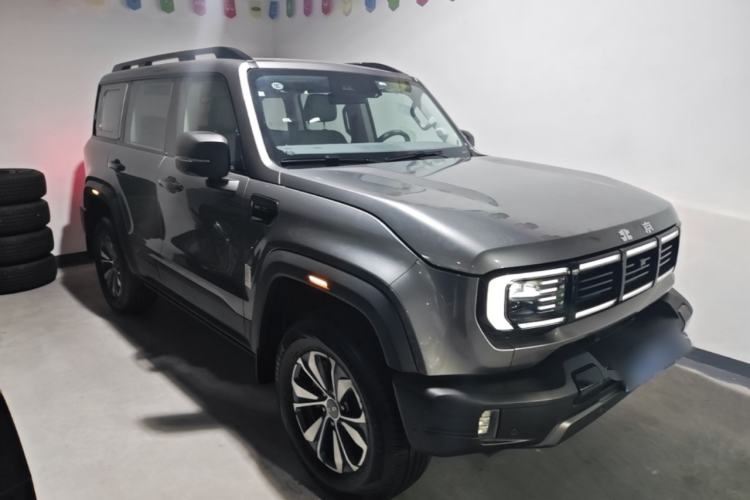 Used BAIC Off-Road BJ40 2024 2.0T All-New Urban Hunter Edition Ultimate Version Front Right 45 Deg