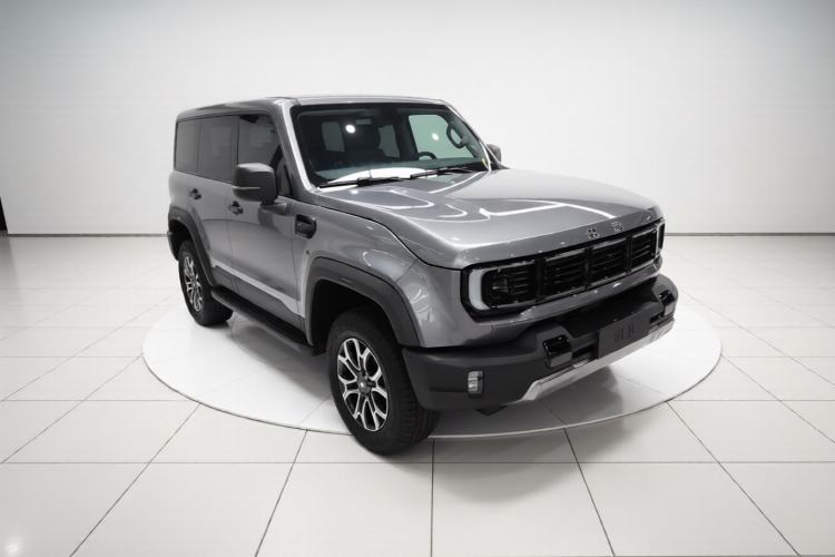 Used BAIC Off-Road BJ40 2024 2.0T All-New Urban Hunter Edition Pioneer Type Front Right 45 Deg