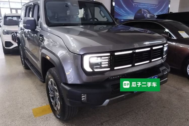 Used BAIC Off-Road BJ40 2024 2.0T All-New Urban Hunter Edition Chivalrous Style Front Right 45 Deg