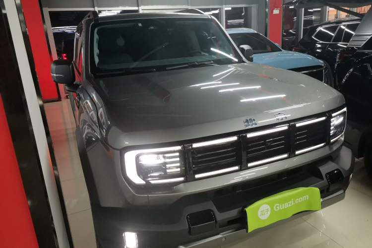 Used BAIC Off-Road BJ40 2024 2.0T All-New Urban Hunter Edition Ultimate Version Front Right 45 Deg